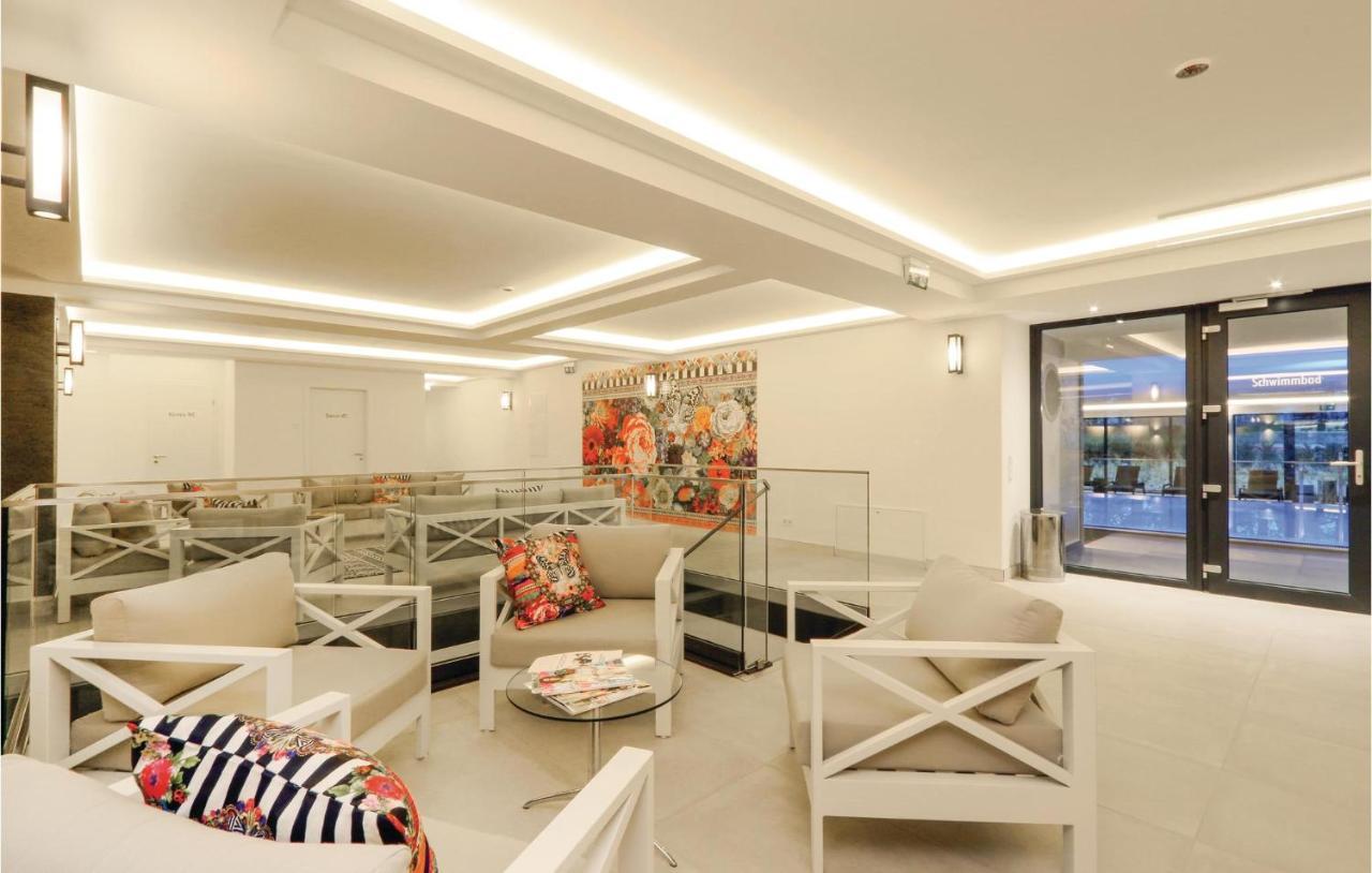 Pearl Apartment
