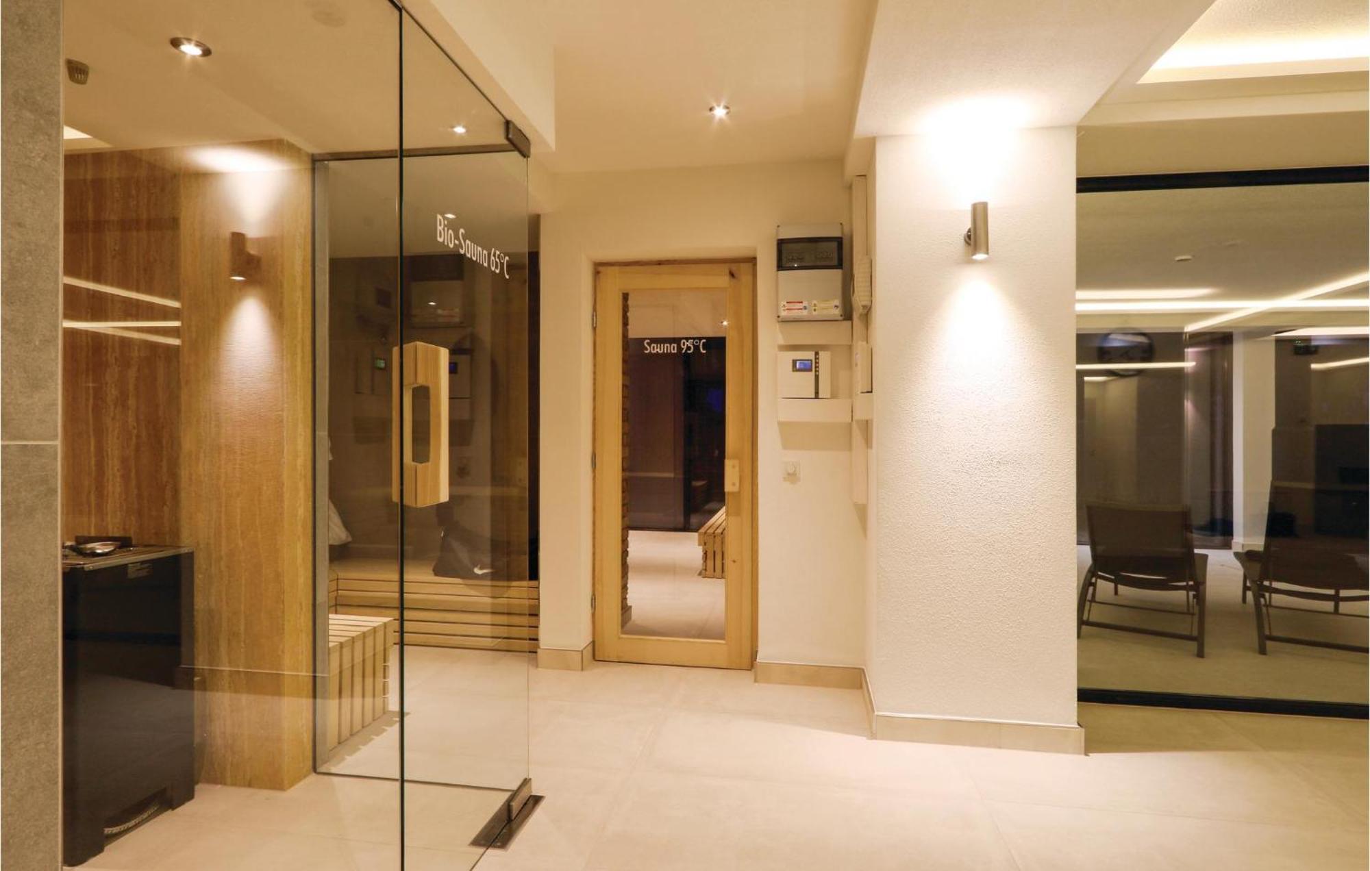 Pearl Apartment